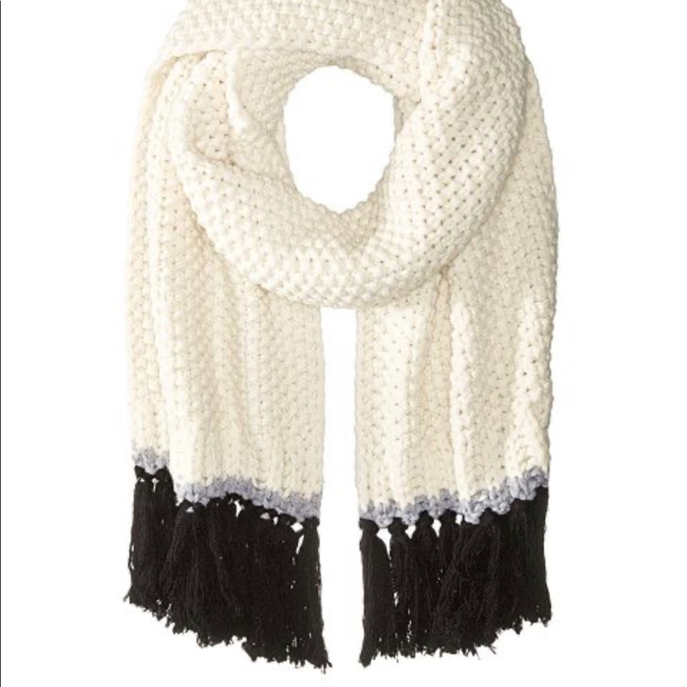 NWT Kate Spade Chunky Knit Scarf 100% Wool Long